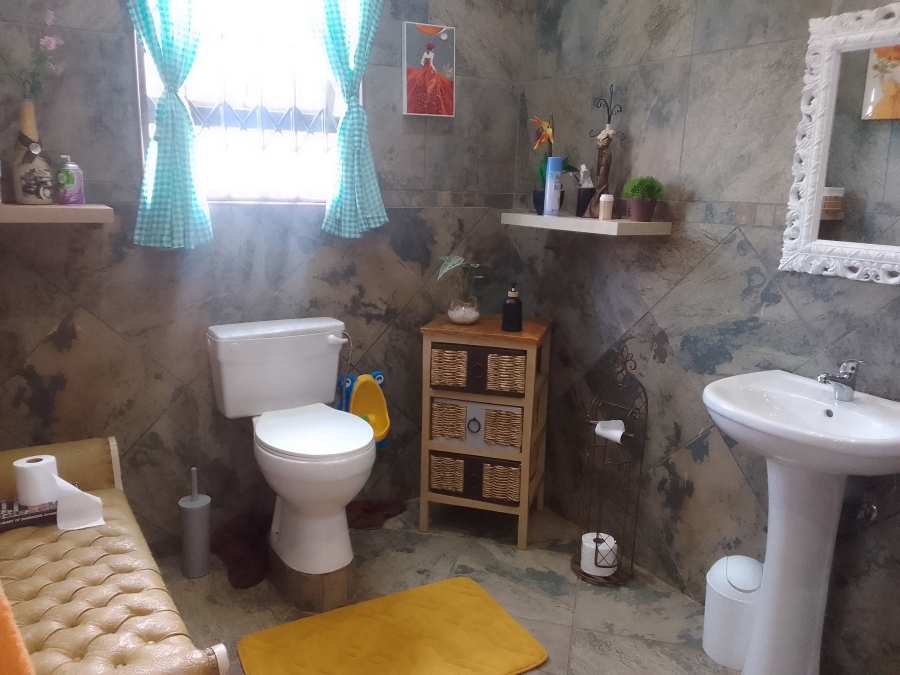 Commercial Property for Sale in Schylock A H North West